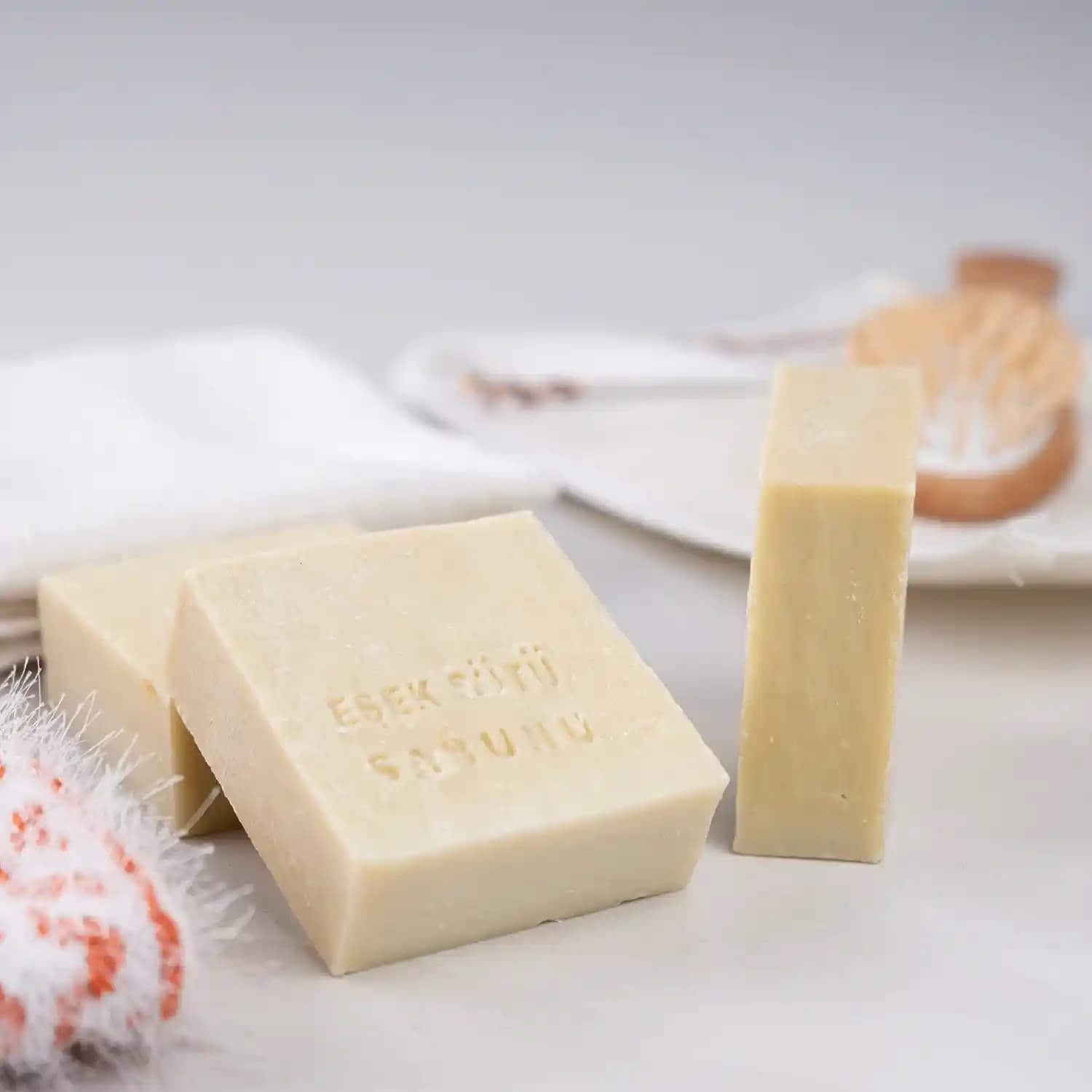 Lüks ve Doğal Bakım Ürünleri: Sağlıklı ve Zarif Bir Güzellik Yaklaşımı