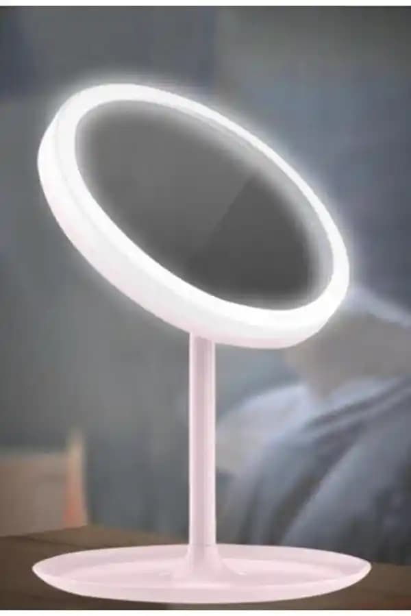 Makyaj Aynası Seçiminde Dikkat Edilmesi Gereken Temel Özellikler ve En İyi Modeller