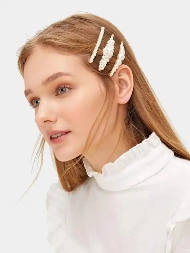 Resmi ve Şık Saç Stilleri İçin İnce Toka Kullanımına Yönelik Kapsamlı Rehber