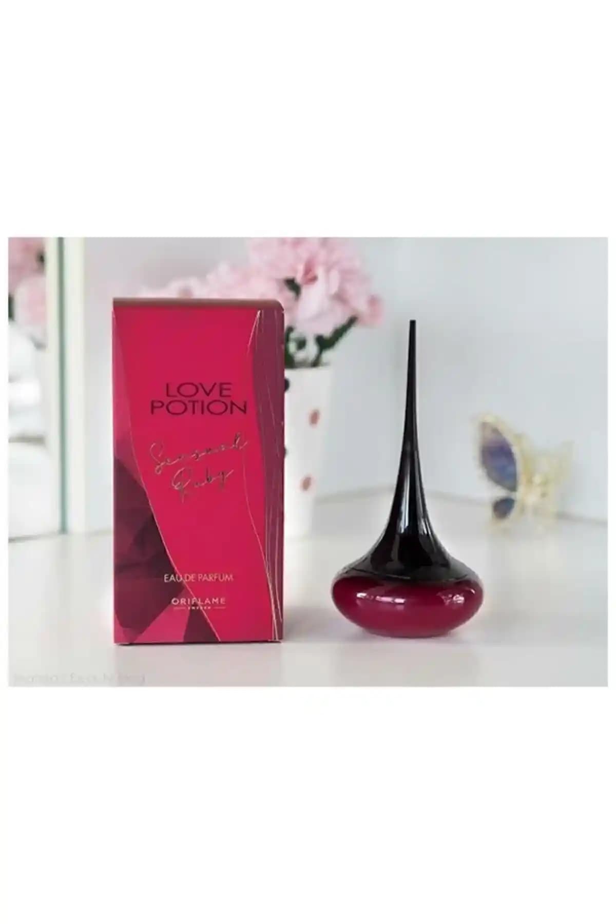 Romantik ve Hafif Kadın Parfümleri: Günlük ve Özel Anlar İçin Doğru Seçenekler