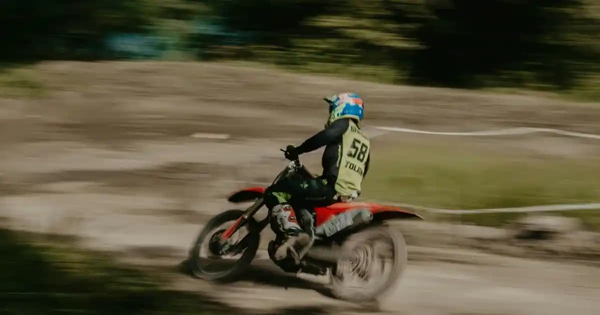 Saç Onarma Maskeleri: Saç Sağlığını Güçlendiren ve Parlaklık Kazandıran Ürünler