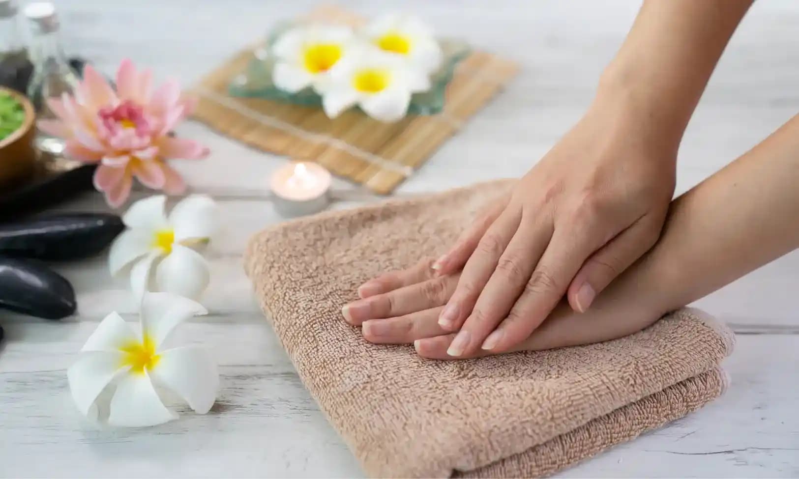 Sağlıklı Tırnaklar İçin Temel Bakım ve Güçlendirme Yöntemleri