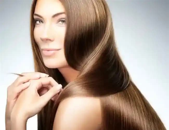 Sağlıklı ve Parlak Saçlar İçin Bilimsel ve Doğal Yaklaşımlar Rehberi