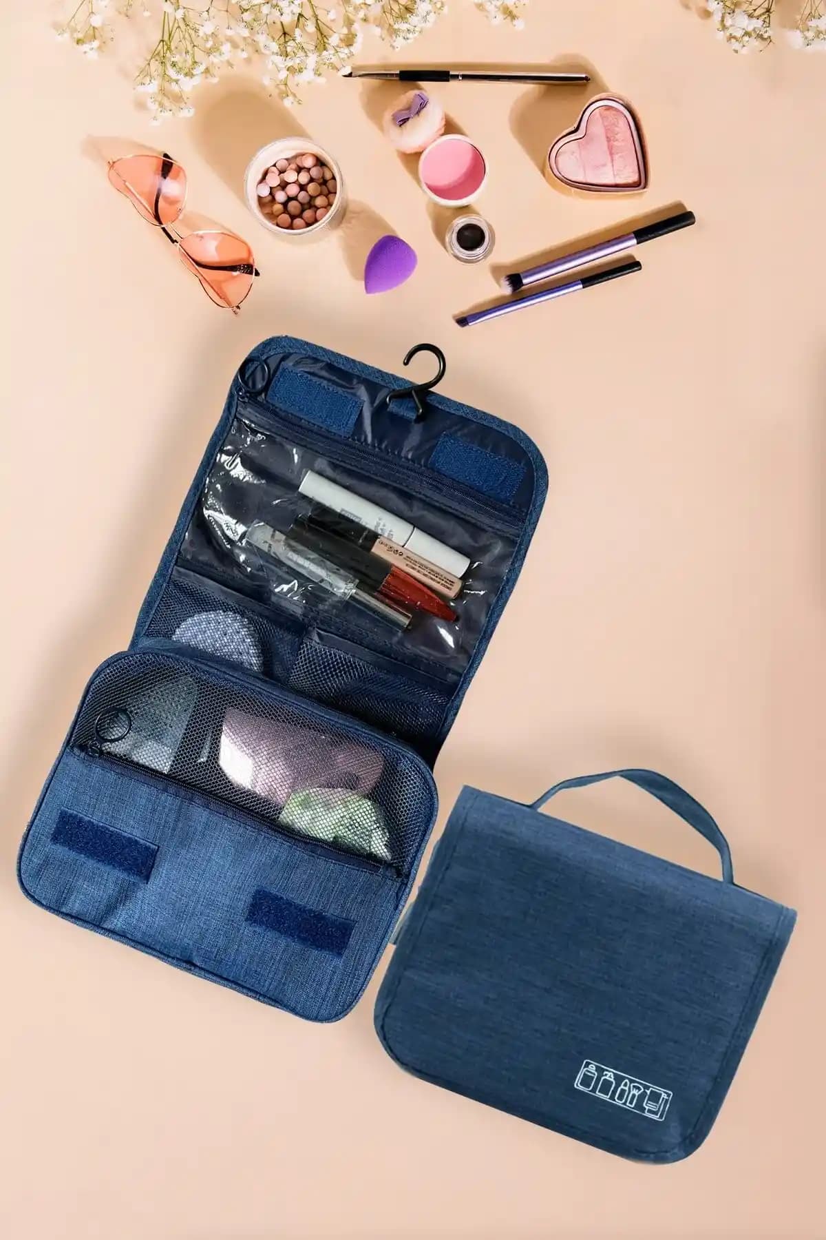 Seyahatlerde Pratik ve Güvenli Makyaj Çantası Seçim Rehberi