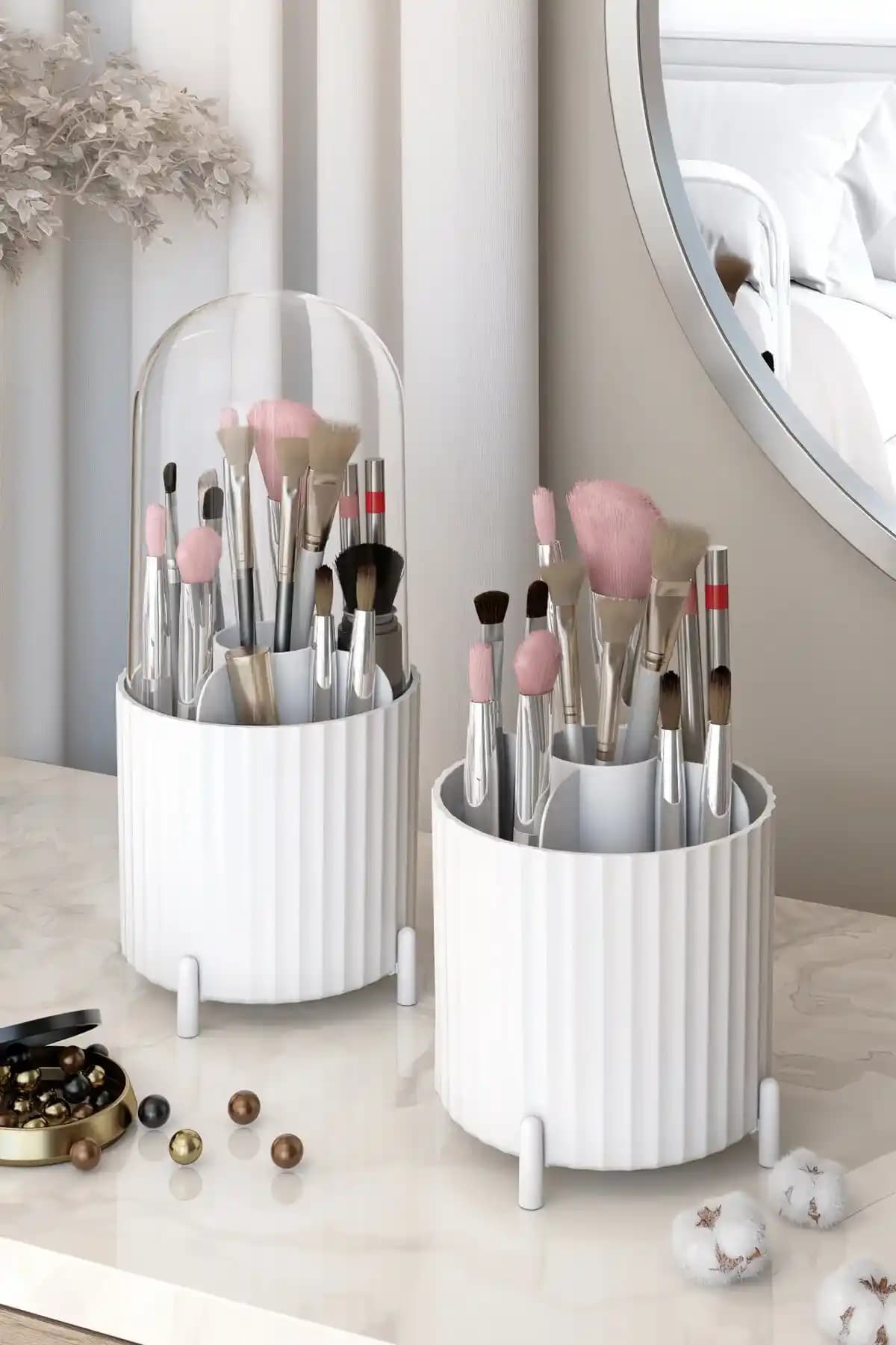 Şık ve Fonksiyonel Makyaj Fırçası Düzenleyicisi ile Günlük Makyaj Rutininizi Kolaylaştırın