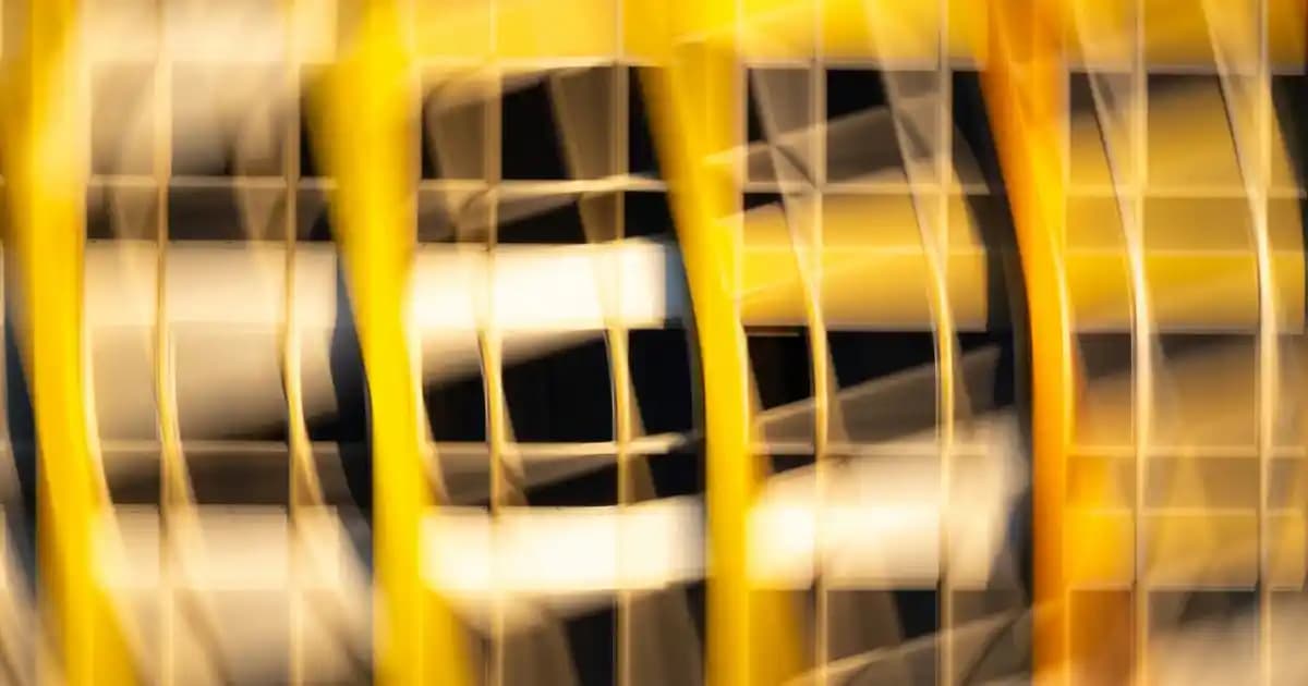 Şık ve Kullanışlı Makyaj Çantası Seçimi: Günlük ve Seyahat İçin Pratik Çözümler