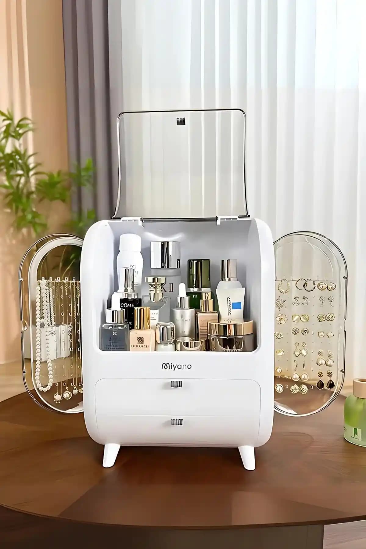 Şık ve Pratik Kozmetik Organizerleri ile Güzellik Rutininizi Kolaylaştırın