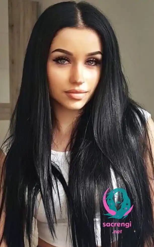 Siyah Saç Renklerinin Bakımı ve Parlaklığını Koruma Yöntemleri