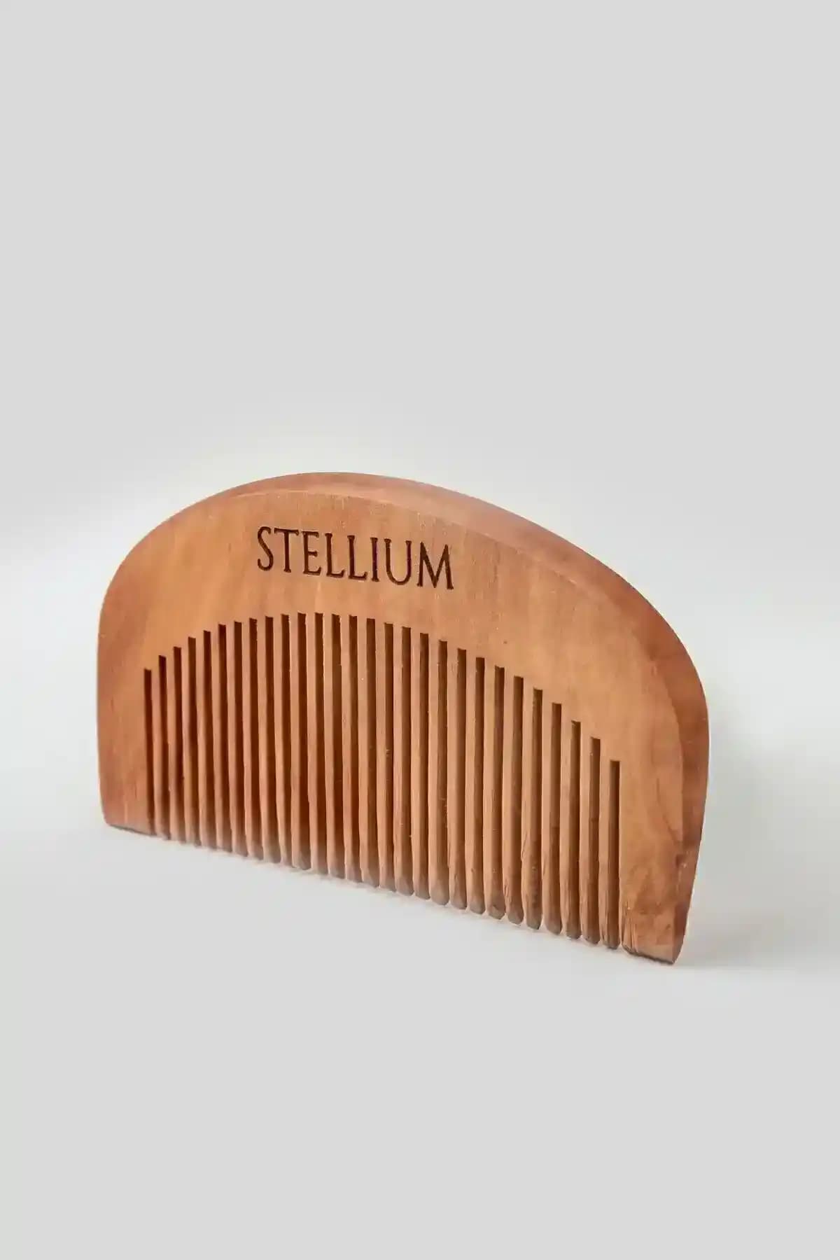 Stellium ve Darık Ahşap Taraklar: Saç Bakımında Doğal ve Etkili Çözümler