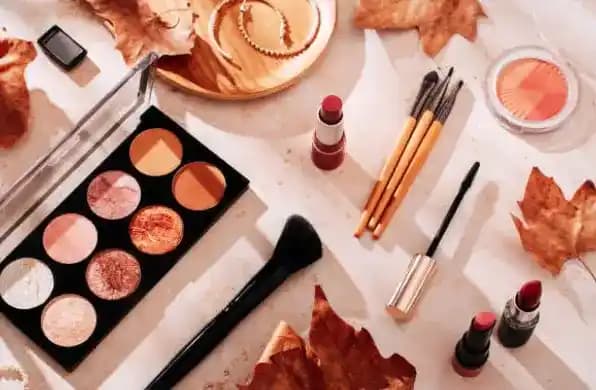 Sürdürülebilir ve Doğa Dostu Makyaj Malzemeleri ile Güzellik Alışkanlıklarınızı Yenileyin