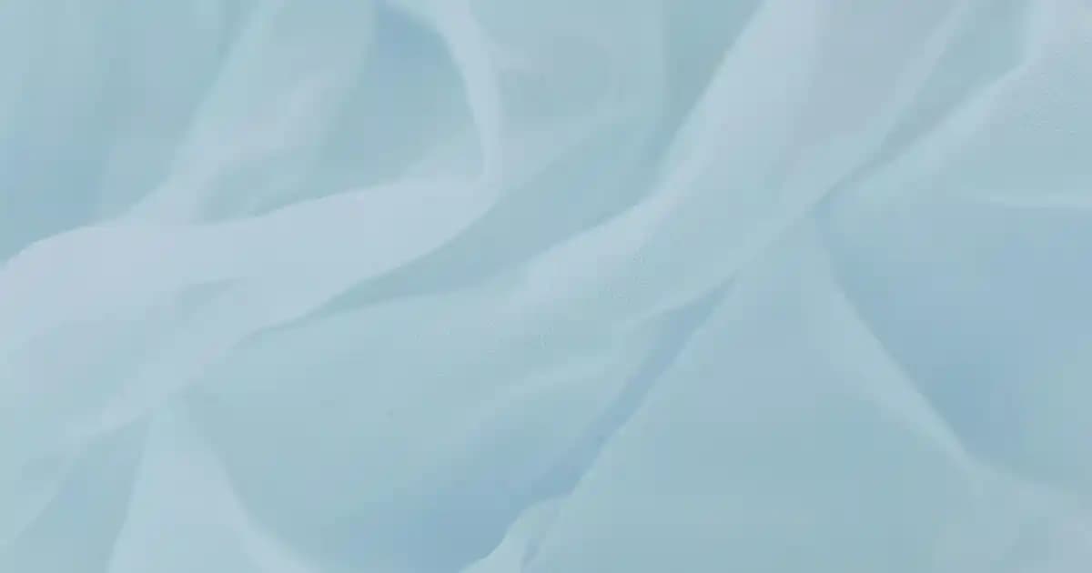 Suya Dayanıklı ve Hacim Kazandırıcı Kozmetik Ürünleri: Güncel Özellikler ve Kullanım İpuçları