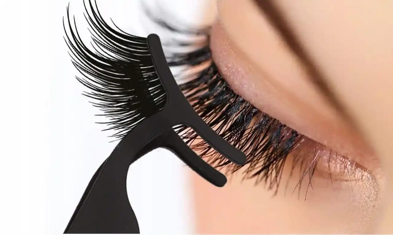 Temiz ve Güvenli Takma Kirpik Kullanımı İçin Göz Sağlığını Koruma Rehberi