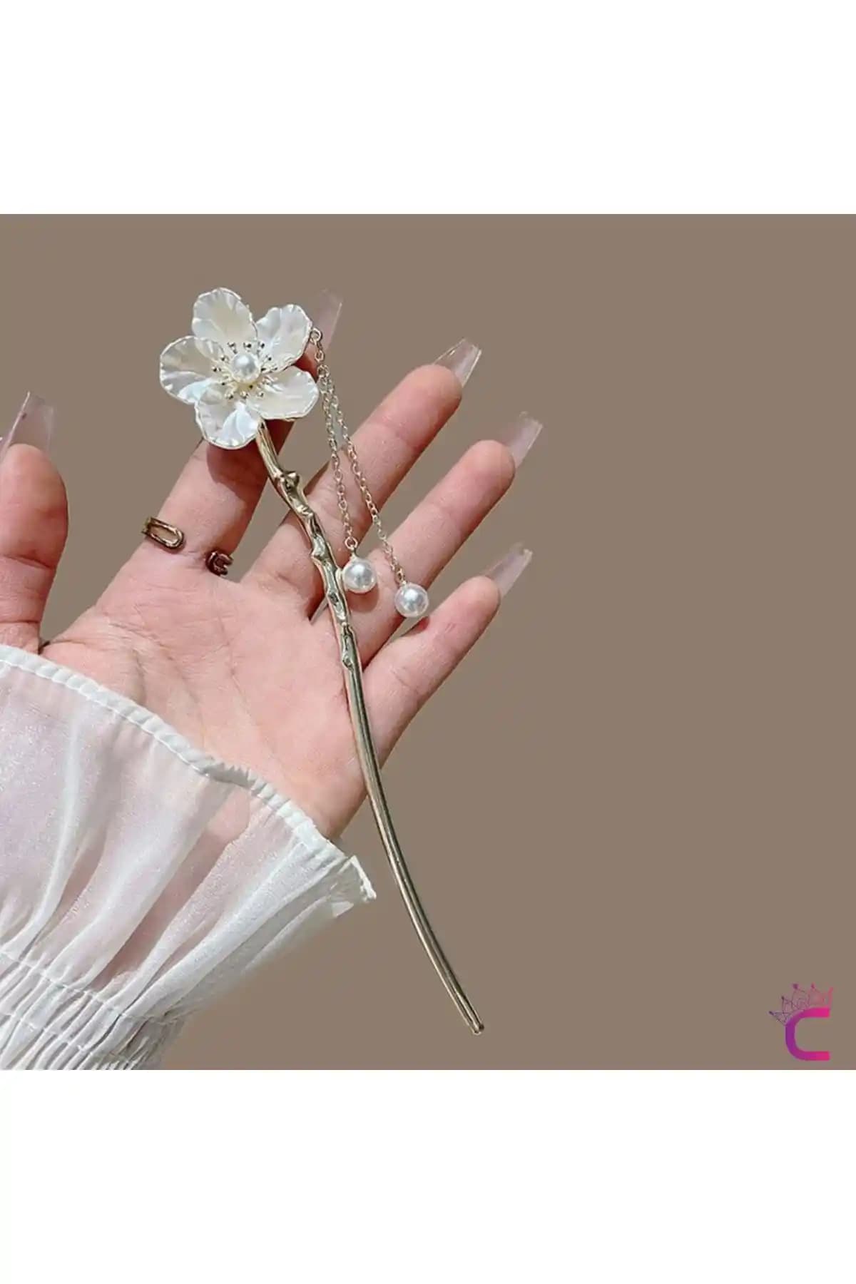 Zarif İnci Detaylı El Yapımı Toka: Şıklık ve Ustalığın Buluşması