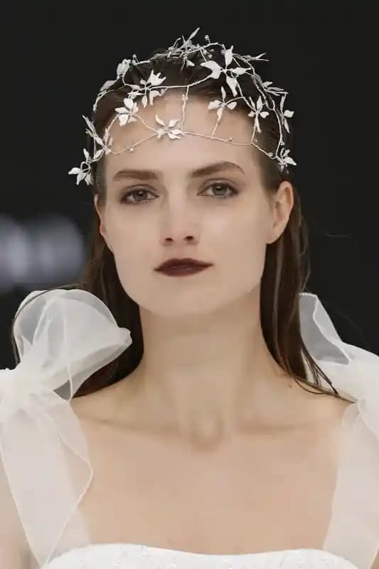 Zarif Saç Aksesuarları: Tasarım, Kullanım ve Güncel Trendler Hakkında Detaylar