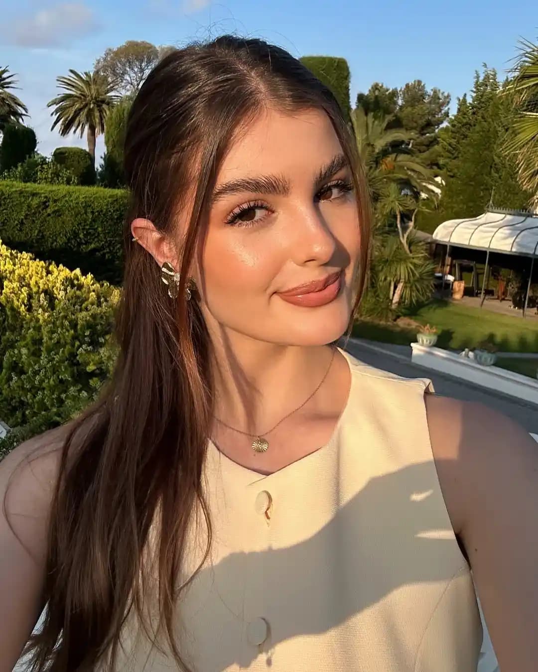 Günlük Makyajda Kaş Şekillendirme ve Işıklandırma Teknikleri Üzerine Reddit Tavsiyeleri