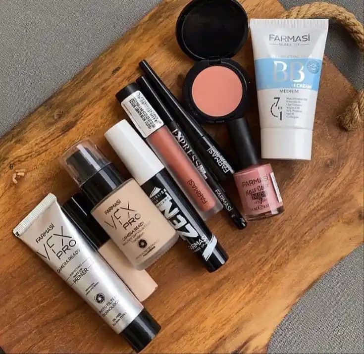 Kazara Keşfedilen Makyaj Ürünleri ve Beklenmedik Favorilerin Özellikleri