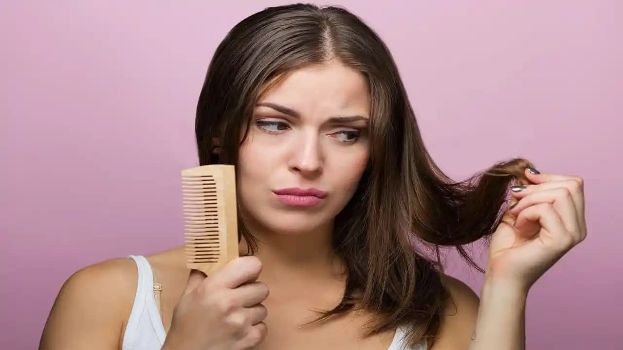 Saçın Yıkanmasına Rağmen Yağlanmasının Nedenleri ve Etkili Bakım Yöntemleri