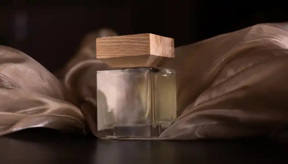 Thai Çayı Kokusu Veren Parfümler: Özellikler ve Seçeneklerin Detaylı İncelemesi