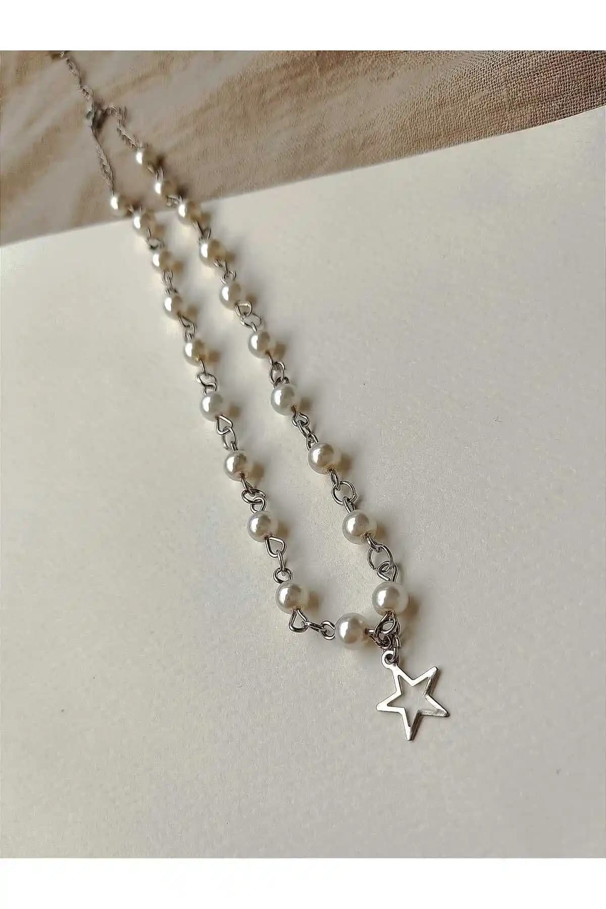 Capella Fairycore İncili Yıldızlı Kolye: Zarif ve Büyülü Takı Tasarımı