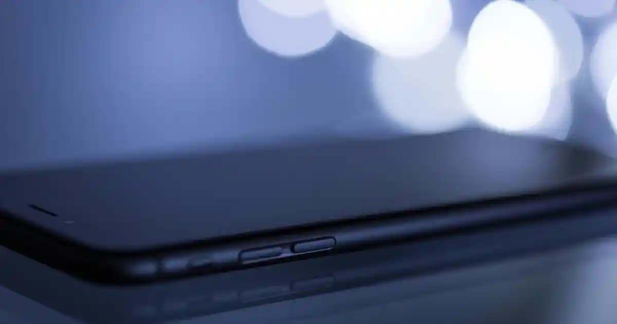 Dizel Parfüm: Modern ve Güçlü Kokularla Kendine Güvenenler İçin Tercih Rehberi