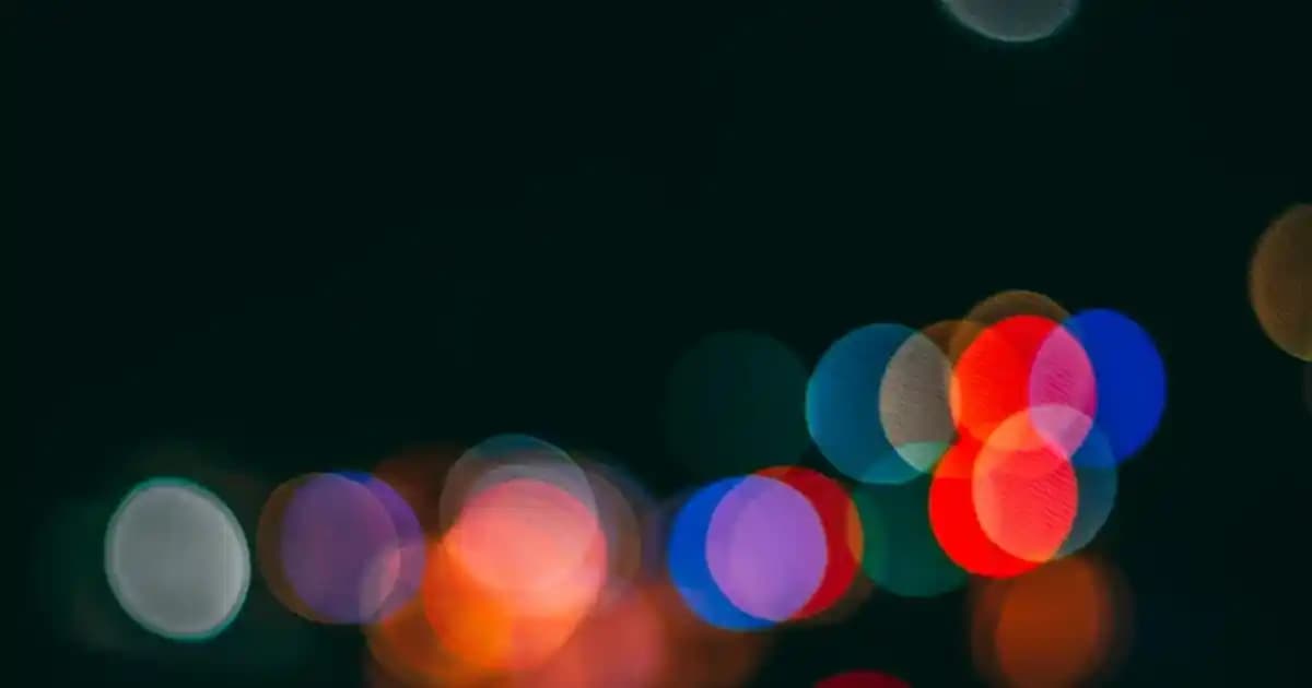 2025'te Dudak Balı ile Doğal ve Sağlıklı Dudaklara Kavuşun