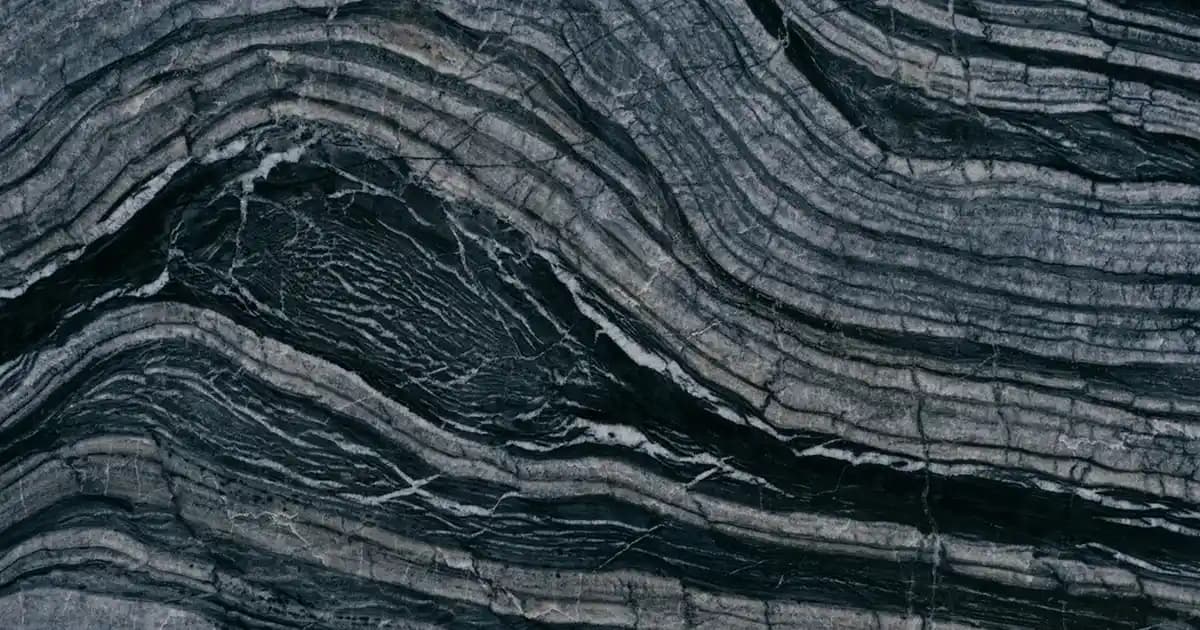 2025'te Vücut Parlatıcı Kremlerle Parlak ve Sağlıklı Cilt Sırları