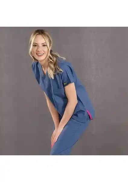 Sağlık Çalışanları İçin Medikal Formalar Karşılaştırması: Konfor ve Estetik Açısından Değerlendirme