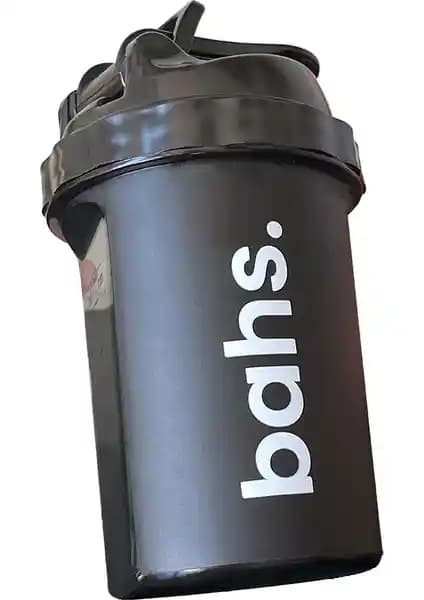 Bahs Complete ve Hardline Nutrition 600 ml Siyah Shaker Karşılaştırması