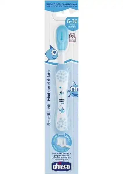Chicco İlk Süt Dişi Fırçası Mavi 6-36 Ay Güvenli ve Yumuşak Bebek Diş Bakım Ürünü