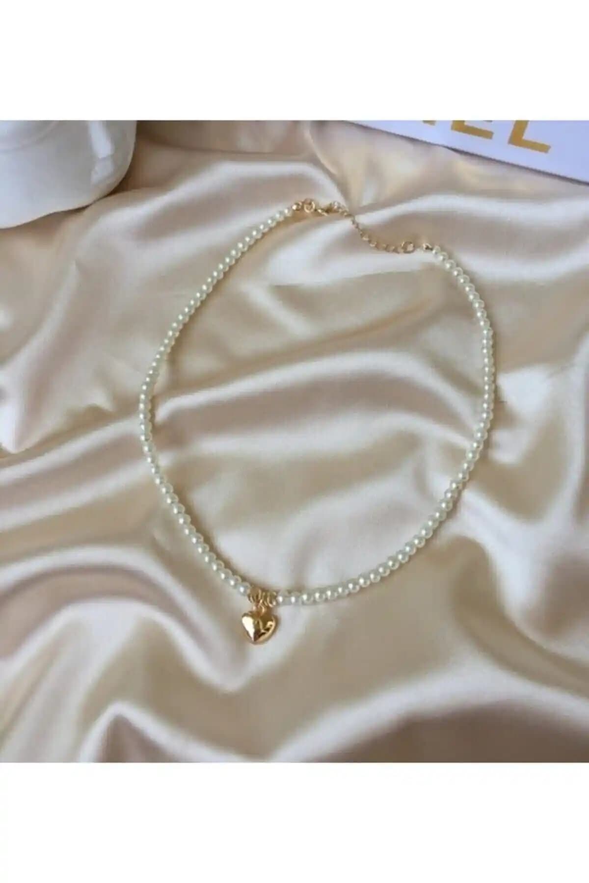 Everglow Jewelry Incili Altın Kalp Uçlu Kolye: Zarif ve Şık Tasarım ile Günlük ve Özel Günler İçin