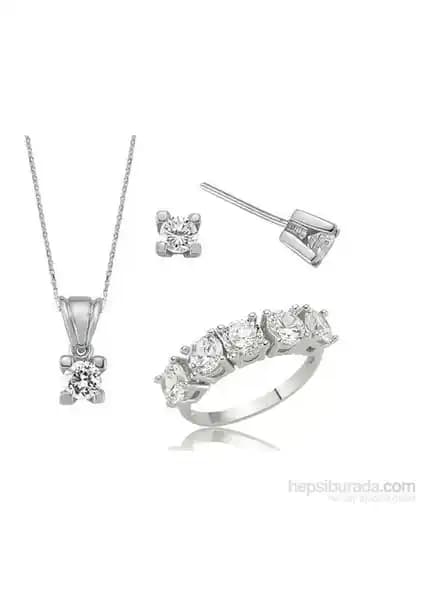 Silver & Silver 8 Ayar Gümüş ve Zirkon Taşlı Takı Seti Şıklık ve Dayanıklılık Sunar