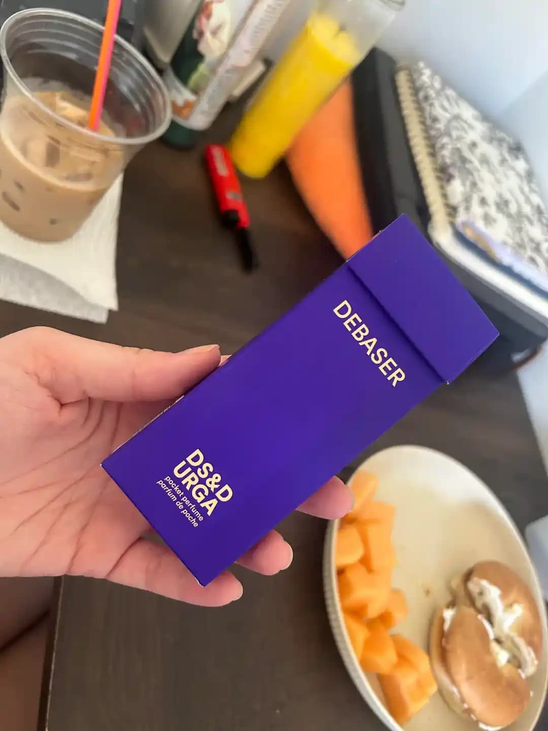 DS & Durga Debaser Parfümü: Kadınları Çeken Androjen ve Çekici Koku Profili