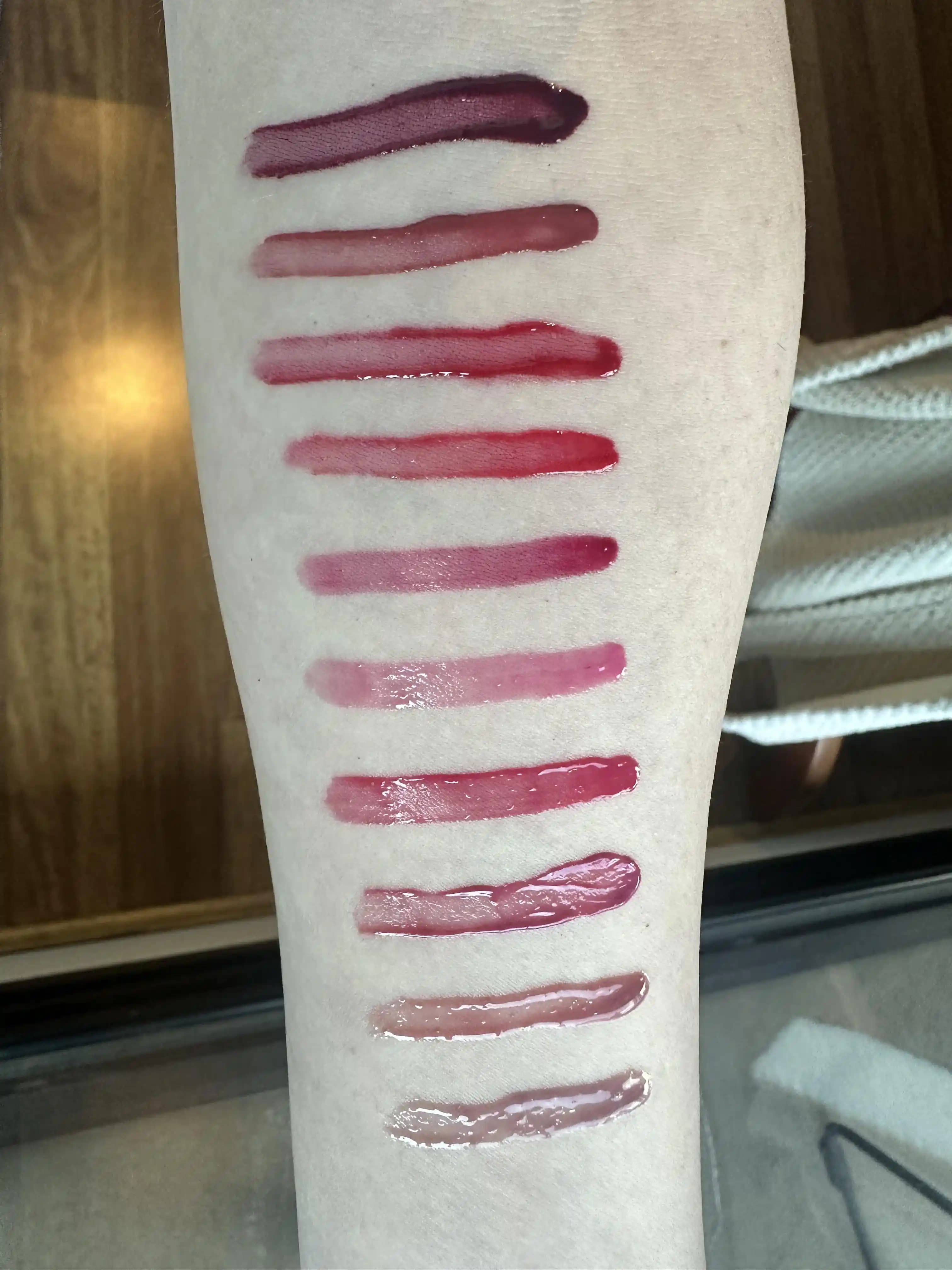 Soğuk Tonlu Dudak Tintleri: Popüler Ürünler, Özellikleri ve Kullanıcı Yorumları