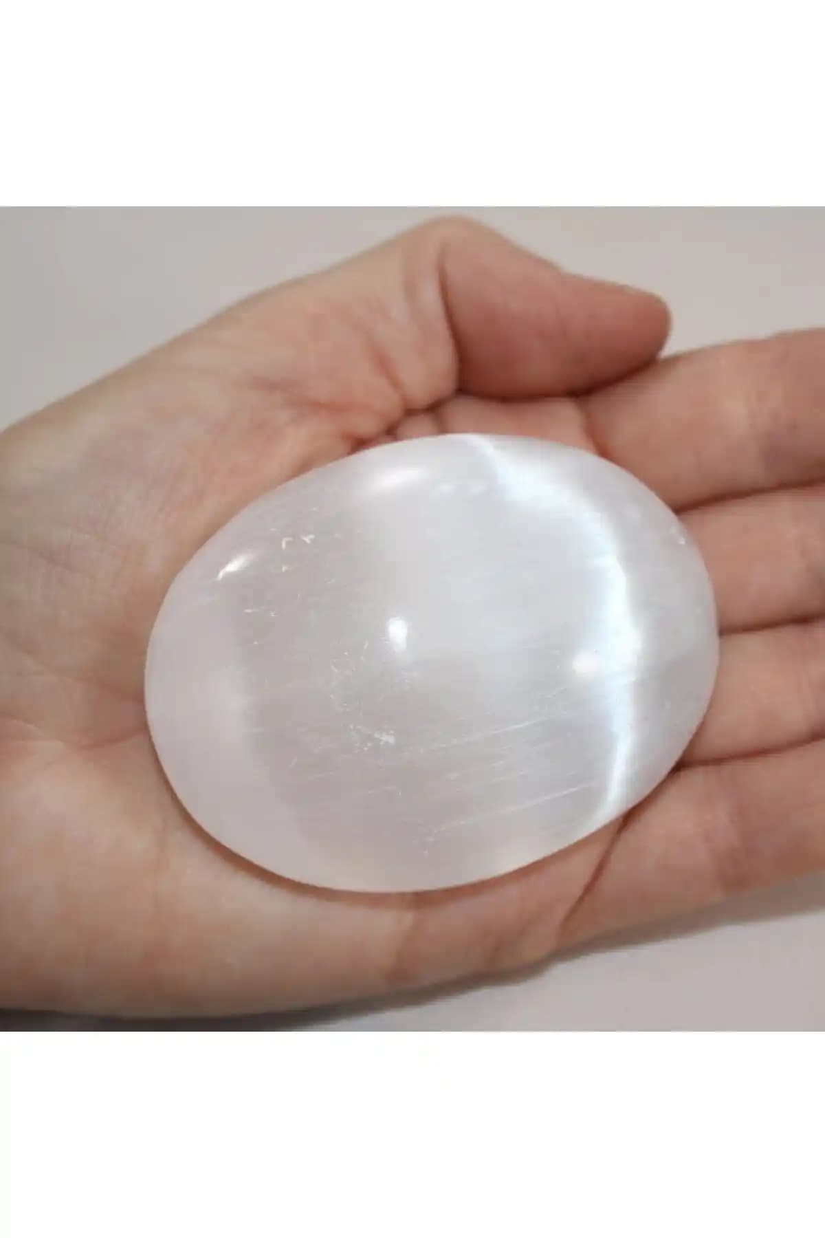 Doğal Oval Selenit Taşı Takı ve Dekoratif Obje ile Pozitif Enerji Yaratın