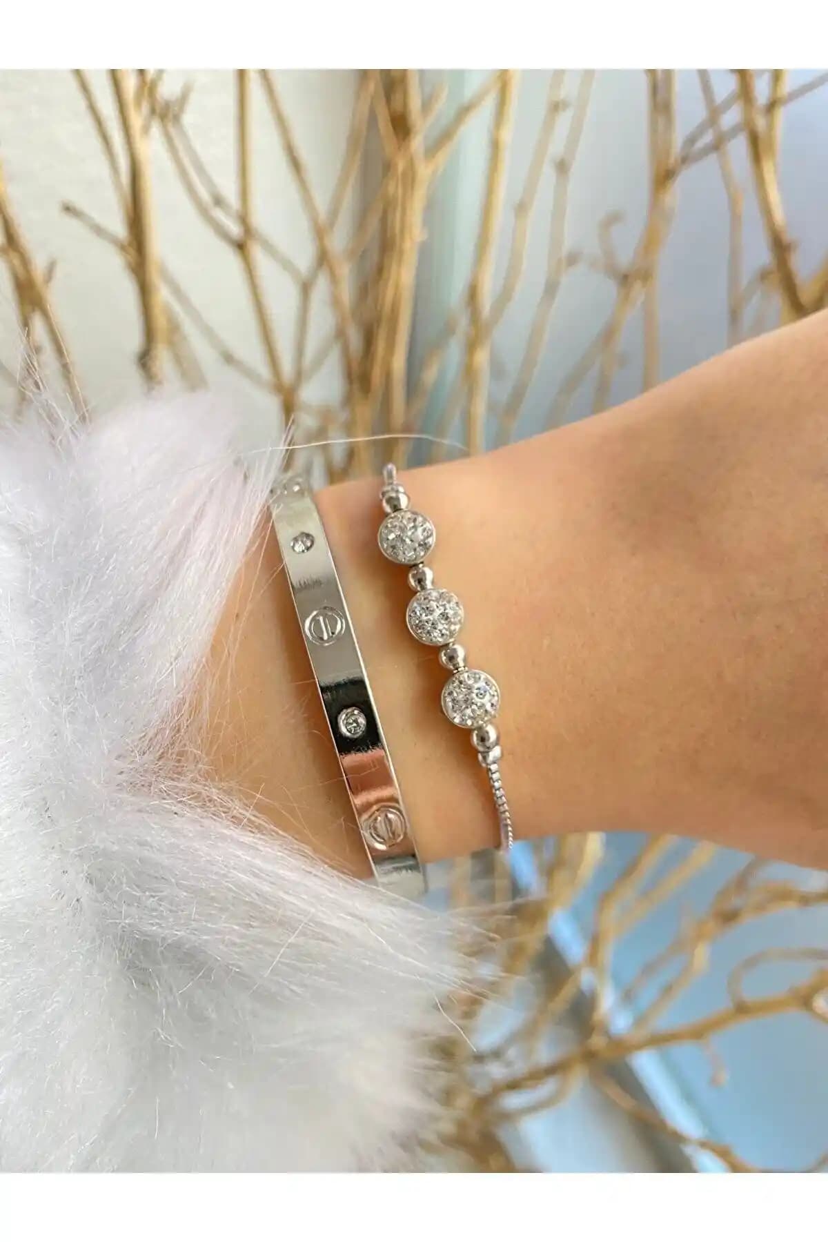 Jack Ferrero Kelepçe ve MagicStone Top Sport Bileklik Karşılaştırması