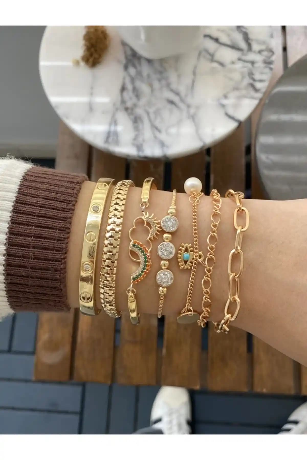 Jenny Daphne Kadın Altın Kaplama Bileklik Seti Modern ve Şık Tasarım ile Günlük ve Özel Kullanım İçin