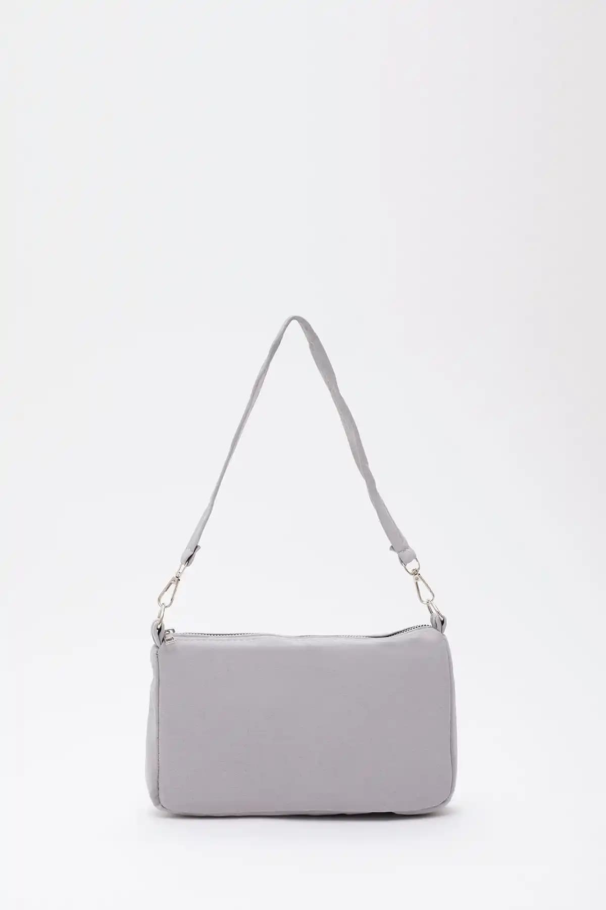 Shaka U16 Çanta Karşılaştırması: Gri ve Vizon Modellerinin Özellikleri ve Kullanıcı Yorumları